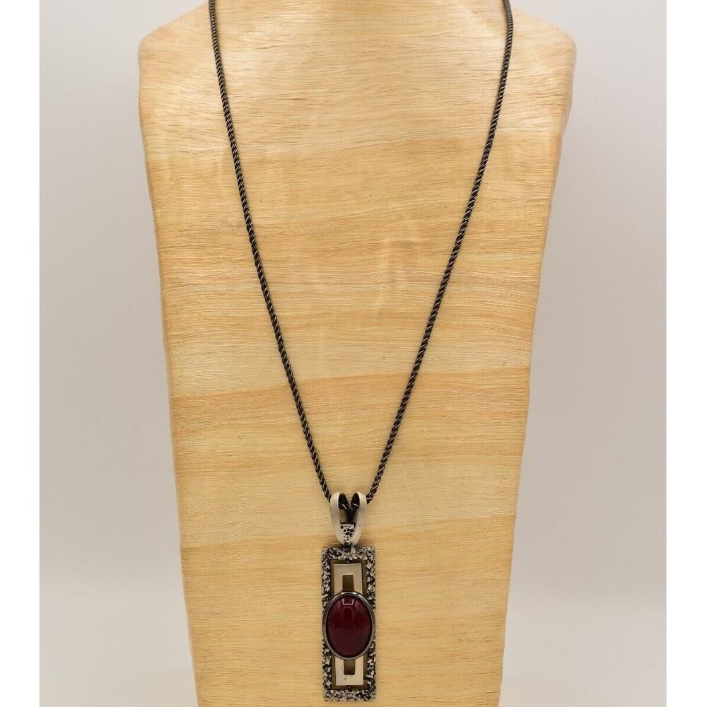Vintage Cabochon Pendant Necklace Maroon Stone Pewter Made Canada Signed BinBC - Picture 7 of 12